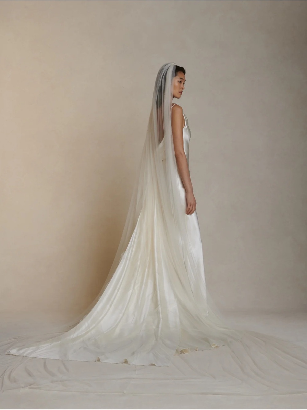 Danielle Frankel - Simple Veil - Chapel in Pearl